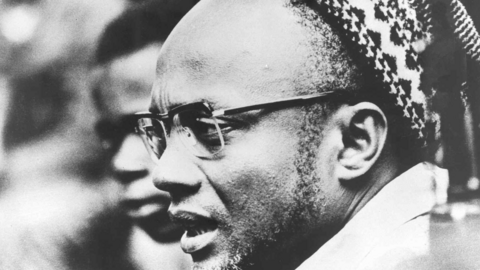 Celebrou-se esta semana os cem anos do nascimento de Amílcar Cabral, pai da independência da Guiné e de Cabo Verde (Foto de 1964).