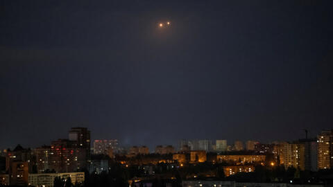 Attaque de drones russes dans le ciel de Kiev, le 20 octobre 2024.