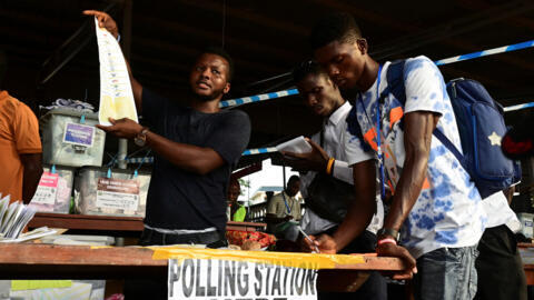 Sierra Leone, kalata tɛmɛnenw kalataso dɔ, Freetown, san 2023 juin kalo tile 24.