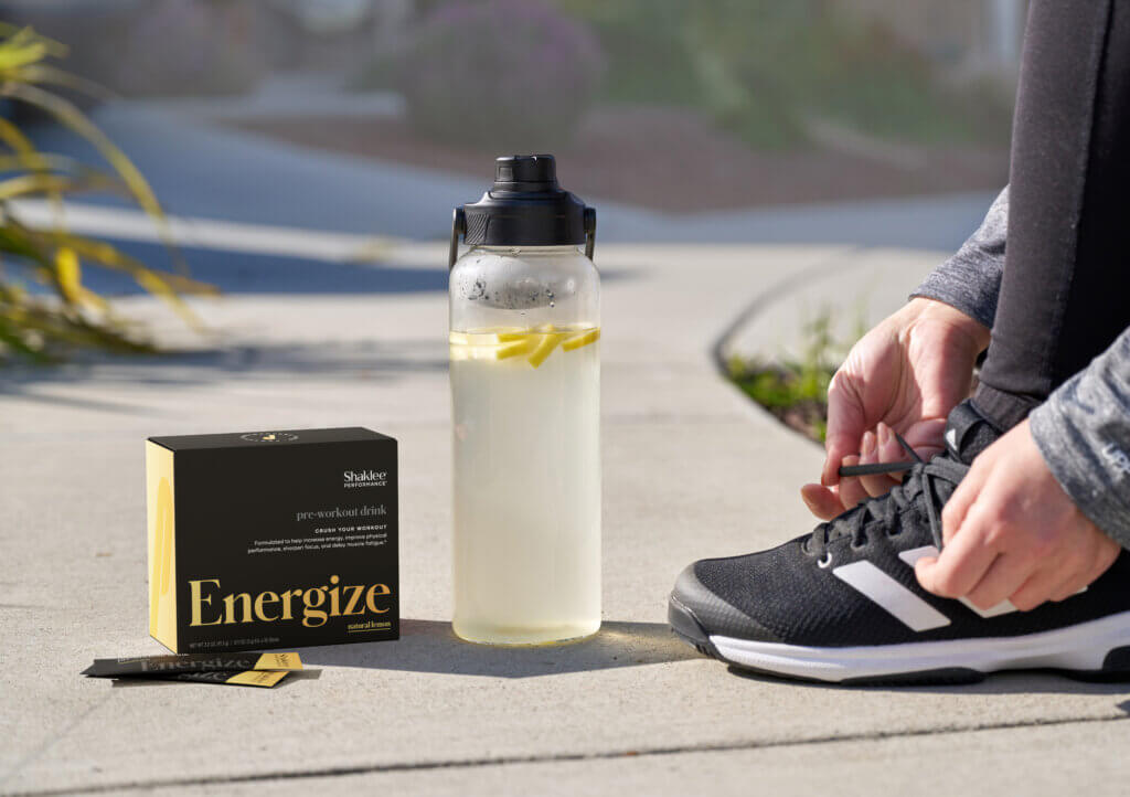5 Reasons to Use a Pre-Workout Drink Before Exercise + Recipes