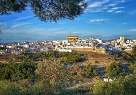 Calles empedradas y rutas de senderismo: el pueblo de Córdoba que debes visitar en primavera