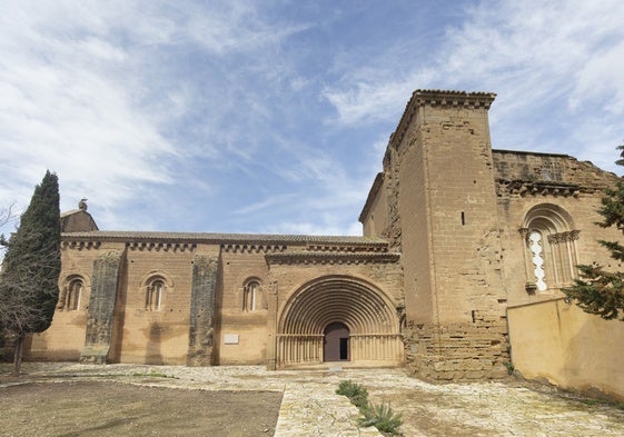 El Real Monasterio de Sijena exhibe su riqueza de ocho siglos y añora la perdida en el XX