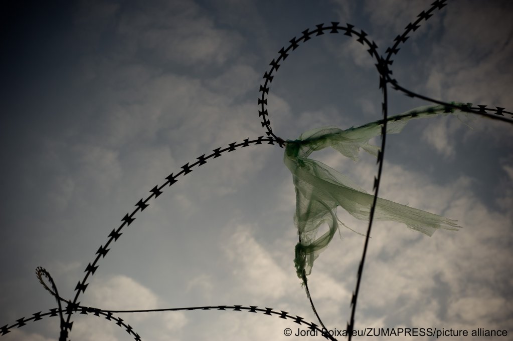 The North Macedonian border with Greece in Gevgelija where a migrant was fatally shot on Wednesday, April 19 | Photo: picture alliance / ZUMAPRESS.com | Jordi Boixareu