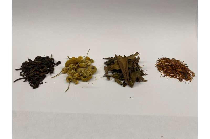 Brewing tea removes lead from water