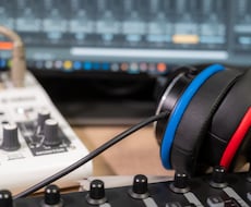 1000万再生超えボカロPが作詞・作曲・編曲します メジャーシーンでの活動実績多数。商業利用可能。