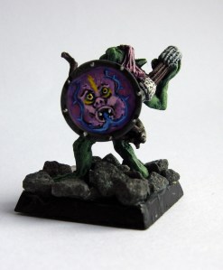 Citadel-ork med bue og skjold