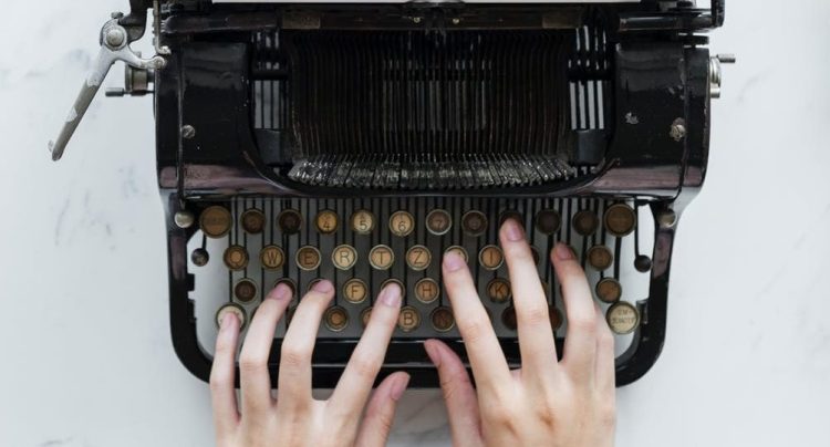 This image has an empty alt attribute; its file name is cropped-pexels-photo-958164-8.jpeg