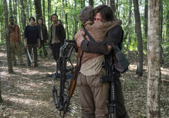 the-walking-dead-episode-501-daryl-reedus-carol-mcbridge-935