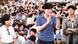 图为吾尔开希在发表演说 图为吾尔开希在发表演说