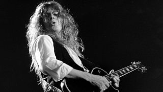 Whitesnake ve Thin Lizzy gitaristi John Sykes 65 yaşında öldü 