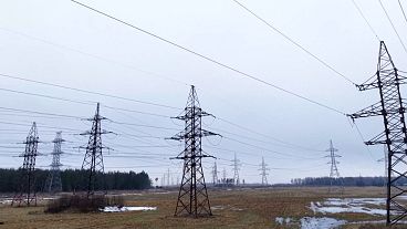 I prezzi dell'elettricità aumentano in Estonia dopo il taglio della rete elettrica russa