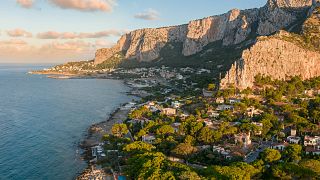 Siculiana bietet einer Handvoll glücklicher Reisender eine Reise mit allem Drum und Dran an - alles, was sie dafür bezahlen müssen, ist die sizilianische Touristensteuer von 1 €. 