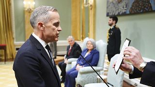 Ο Μαρκ Κάρνεϊ ορκίζεται πρωθυπουργός κατά τη διάρκεια τελετής στο Rideau Hall στην Οτάβα, 14 Μαρτίου 2025