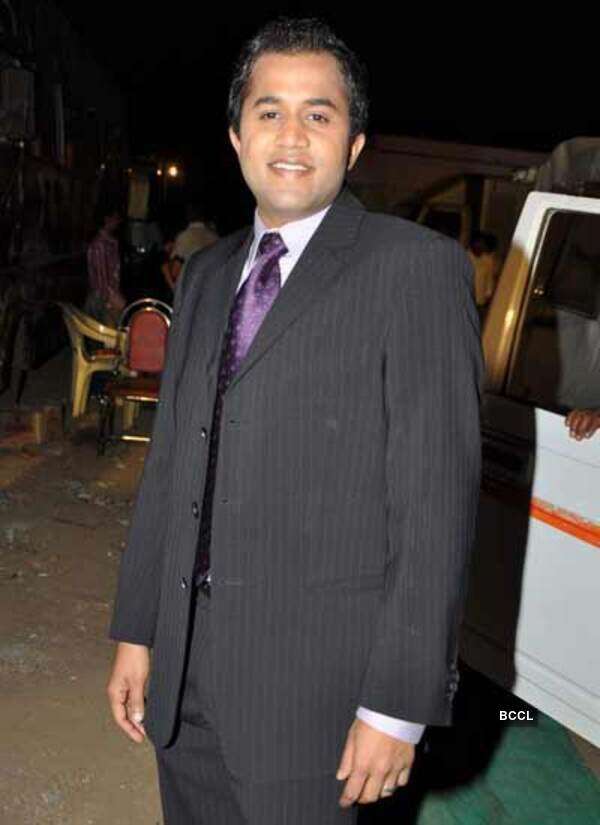 Omi Vaidya Pictures