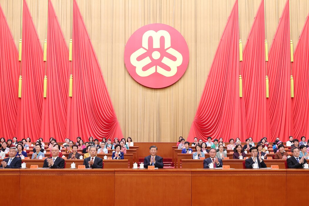 习近平等中国党政领导人出席了上个月在北京举行的中国妇女第十三次全国代表大会。