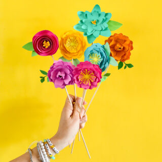 Simple paper flowers