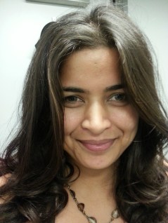 That's happy me before the journey started..all excited for the trip