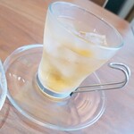 HANAMAKI モダンチャイニーズ 蓮 - 冷たいジャスミン茶
