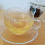 HANAMAKI モダンチャイニーズ 蓮 - 凍頂烏龍茶の二煎目はホットで
