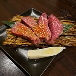 焼肉と牛たん 兼 - 