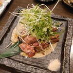 Sake Dokoro Kawasemi - 国産鶏レバーのレア炙り　580円