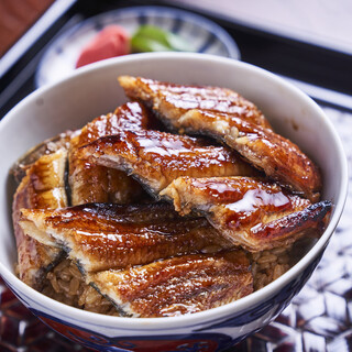 Crispy Grilled Kansai-style Eel. Takeout Available!