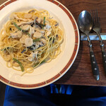外飯屋 ウッディノート - 蒸し鶏と山菜のミソクリームパスタ