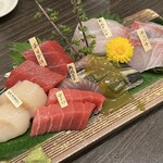 Sake Dokoro Kawasemi - 津本式お造り盛り合わせ（二人前）