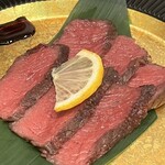 Sake Dokoro Kawasemi - 鹿肉の低温調理仕立て