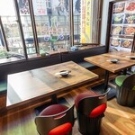 韓国料理 明洞タッカルビ - テーブル席4