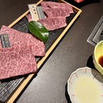 焼肉会席 舌牛 - 