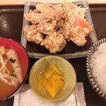 鳥道酒場 - 鳥唐揚げ定食/ご飯大盛り