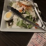 Shibuya Private rooms de Tanoshimu Niku to Cheese All you can eat &3H All you can drink SAKURA GARDEN Shibuya Honten - チーズたっぷりグリーンシーザーサラダ