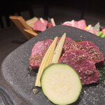 熟成焼肉 八億円 - 