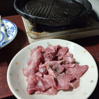 米山 - 料理写真:お肉の鮮度が良く、値段も安く美味しかったです。