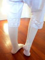 Making your own seamed stockings thedreamstress.com