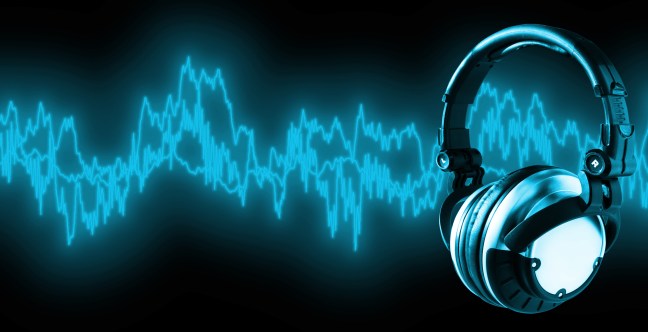 listen to music (+clipping path, xxl)
