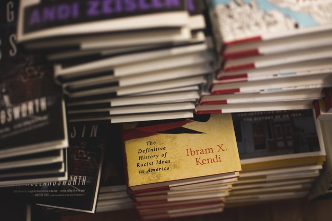 books-1837043_960_720