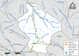 Carte en couleur présentant le réseau hydrographique de la commune