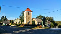 A street view of Szellő.