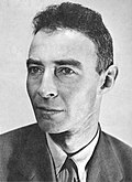 Retrato de J. Robert Oppenheimer, primeiro diretor do Laboratório Nacional de Los Alamos.