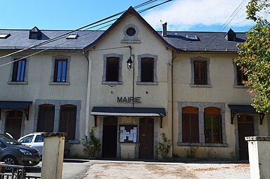 La mairie.