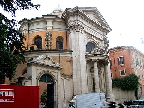 Façade et coupole de l'église Sant'Andrea al Quirinale.