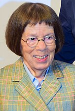 Linda Hunt, l’actrice joue Henrietta « Hetty » Lange