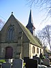 Heropgebouwde parochiekerk Sint-Jacob met omringend kerkhof