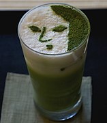 Un matcha latte.