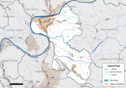 Carte en couleur présentant le réseau hydrographique de la commune