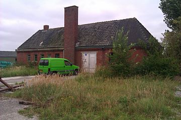 Bijgebouw van station Zoutkamp anno 2013.