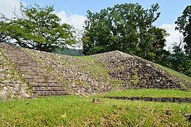 皇子山古墳1号墳（滋賀県大津市）