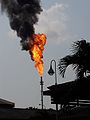 Menara Flare digunakan pada industry gas asli.